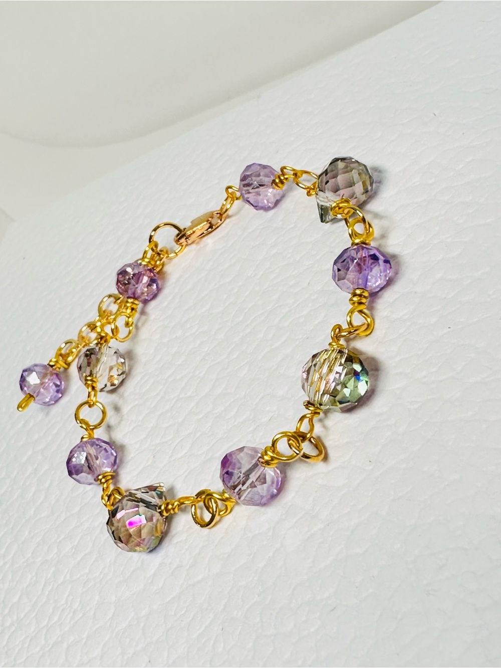 Lavender and Iridescent Crystal Beads bracelet